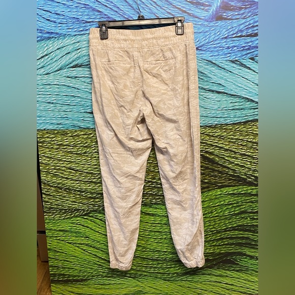 ATHLETA Cabo Linen Jogger Pants Sz 2 Tan/Cream Camo - Picture 2 of 6